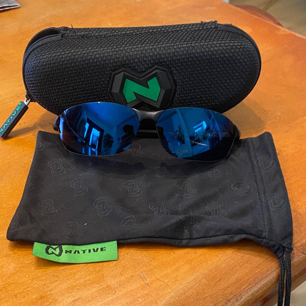 Native Sunglasses with Case